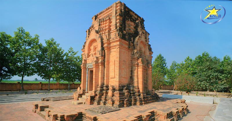 Top 10 Địa điểm Du lịch Tây Ninh không thể bỏ qua | Saigon Star Travel Tháp Chóp Mạt Tây Ninh