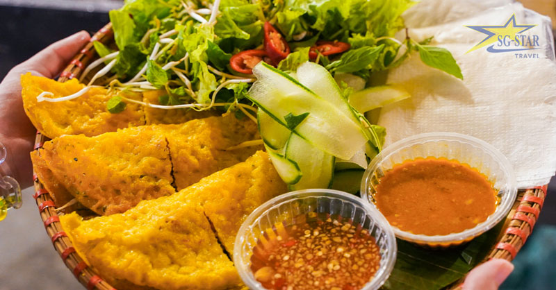 Thưởng thức đặc sản bánh xèo Đà Nẵng giòn rụm 