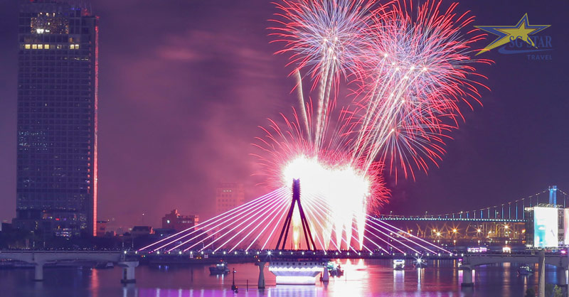 Du lịch Tết ở Đà Nẵng có gì vui ? | Saigon Star Travel Chiêm ngưỡng những màn bắn pháo hoa chào mừng năm mới đặc sắc ở cầu sống Hàn