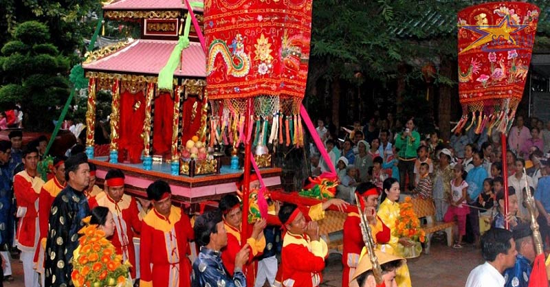 Du Lịch Tết Phú Quốc - Kế Hoạch Cho Chuyến Đi Đầu Năm 2025 | Saigon Star Travel Lễ hội Dinh Bà Ông Lang - Tìm hiểu nét văn hóa qua các lễ hội truyền thống Phú Quốc