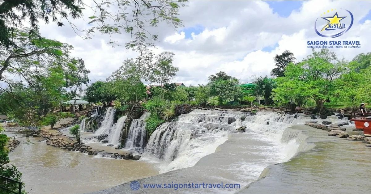 Du Lịch Thác Đá Hàn - Điểm Đến Cuối Tuần Lý Tưởng Cho Giới Trẻ