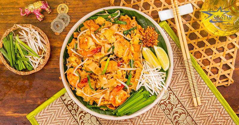 Du lịch Thái Lan Tết Nguyên Đán có các lễ hội gì hấp dẫn ? | Saigon Star Travel Thưởng thức Pad Thái - Du lịch Tết Thái Lan 2023