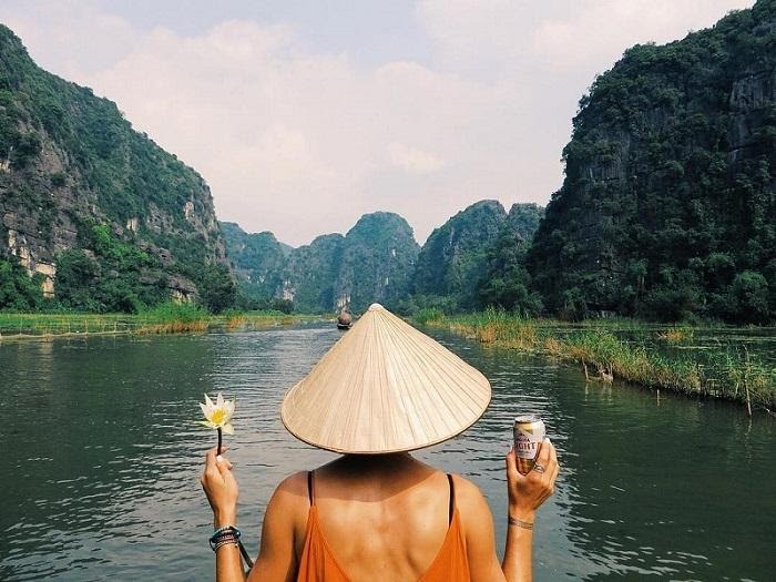 Những kinh nghiệm khi đi tour du lịch Tràng An Ninh Bình | Saigon Star Travel Du-lich-trang-an-ninh-binh-1