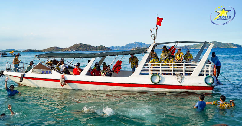 Tour Du Lịch Tết Bình Hưng 2 Ngày 2 Đêm 2025 | Saigon Star Travel Khám phá biển đảo & Lặn ngắm san hô tại Vịnh Vĩnh Hy