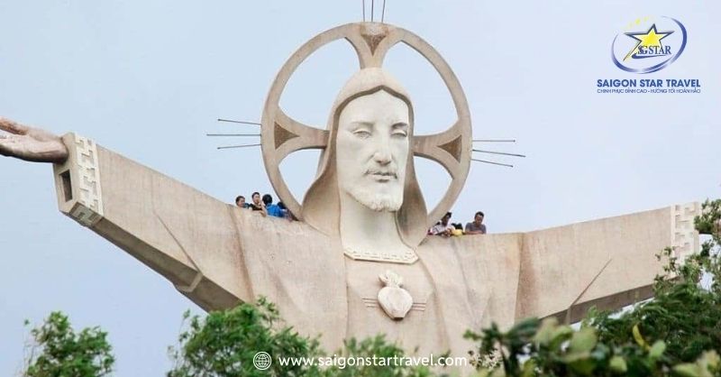Tượng Chúa Kito Vũng Tàu – Địa Điểm Du Lịch Độc Đáo | Saigon Star Travel Câu Hỏi Thường Gặp | Tượng Chúa Kito Vũng Tàu