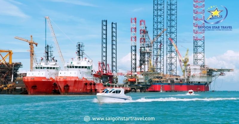Bến Thuyền Marina – Điểm Check-in Độc Đáo Tại Vũng Tàu | Saigon Star Travel Chiêm ngưỡng những công trình khai thác dầu đồ sộ ngoài khơi