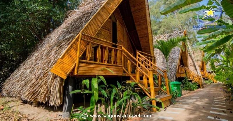 Hodota Resort Center – Chốn Thiên Đường Nghỉ Dưỡng | Saigon Star Travel Tọa lạc gần biển, lều gỗ có không gian đơn giản nhưng đầy đủ tiện nghi