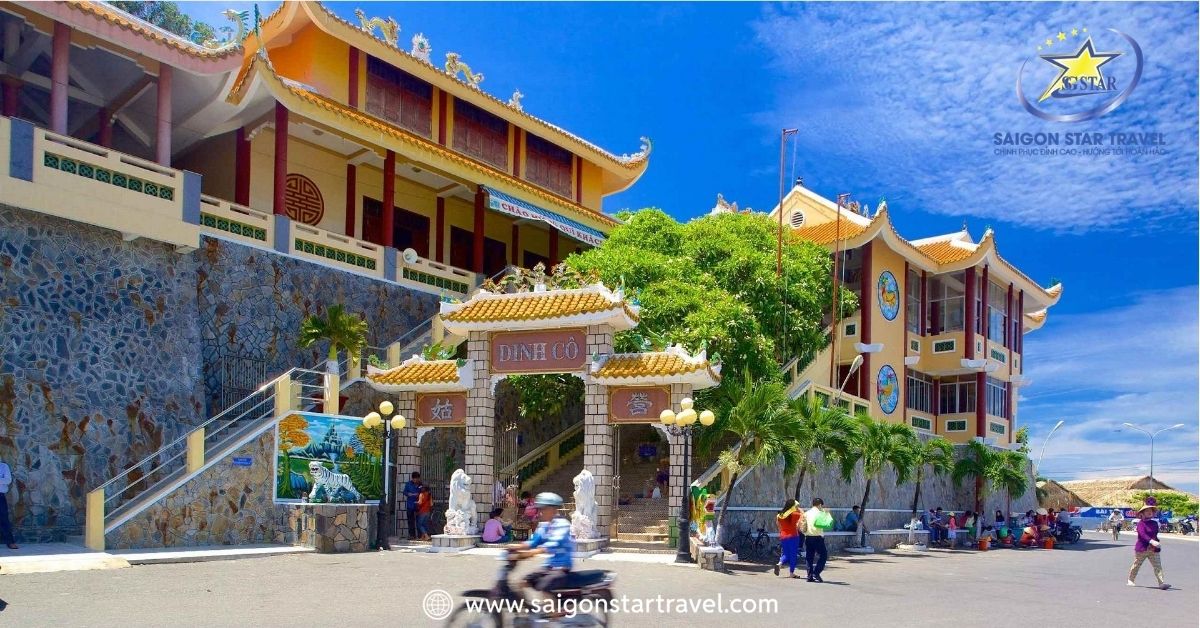 Khám phá Dinh Cô và cầu bình an tại đây