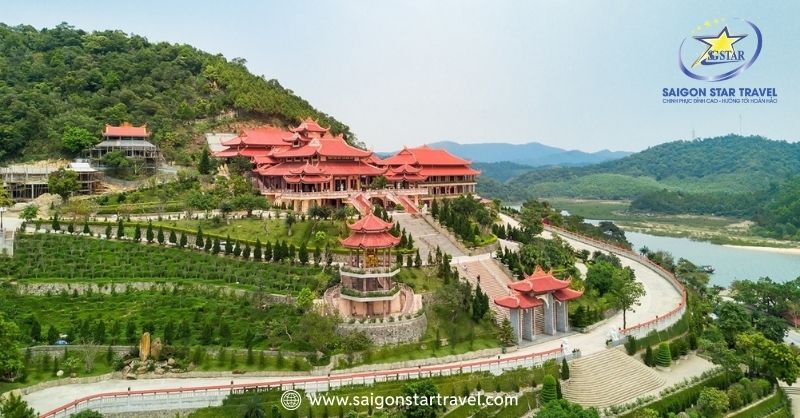 Những Địa Điểm Ít Người Biết Ở Vũng Tàu Cực Chất | Saigon Star Travel du lich vung tau thien vien truc lam chan nguyen chua khi