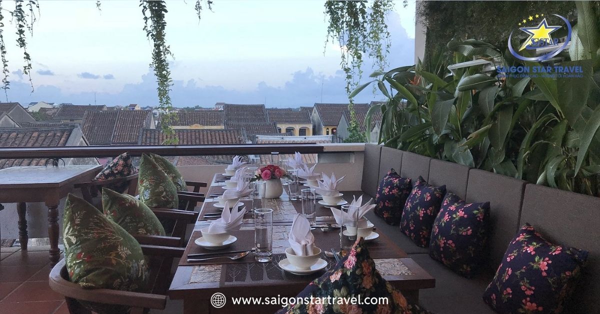 Không gian sân thượng tại 92 Station Restaurant