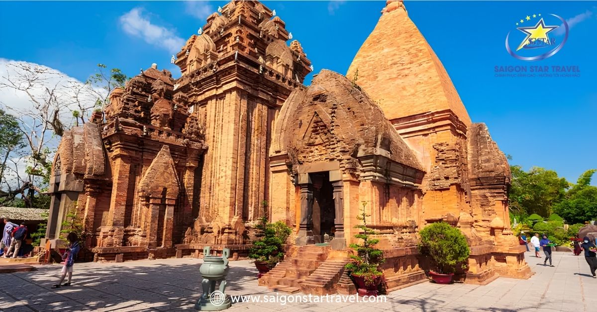 Tháp Bà Ponagar Nha Trang
