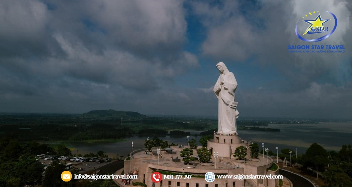 Đức Mẹ Núi Cúi