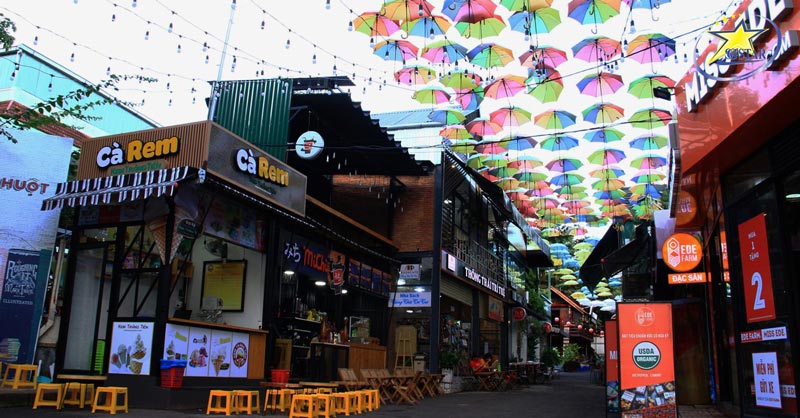 Tour Tết Dương 2024 - Du lịch Tà Đùng Buôn Mê Thuột 3N3Đ | Saigon Star Travel Tham quan Đường sách cà phê Buôn Mê Thuột.