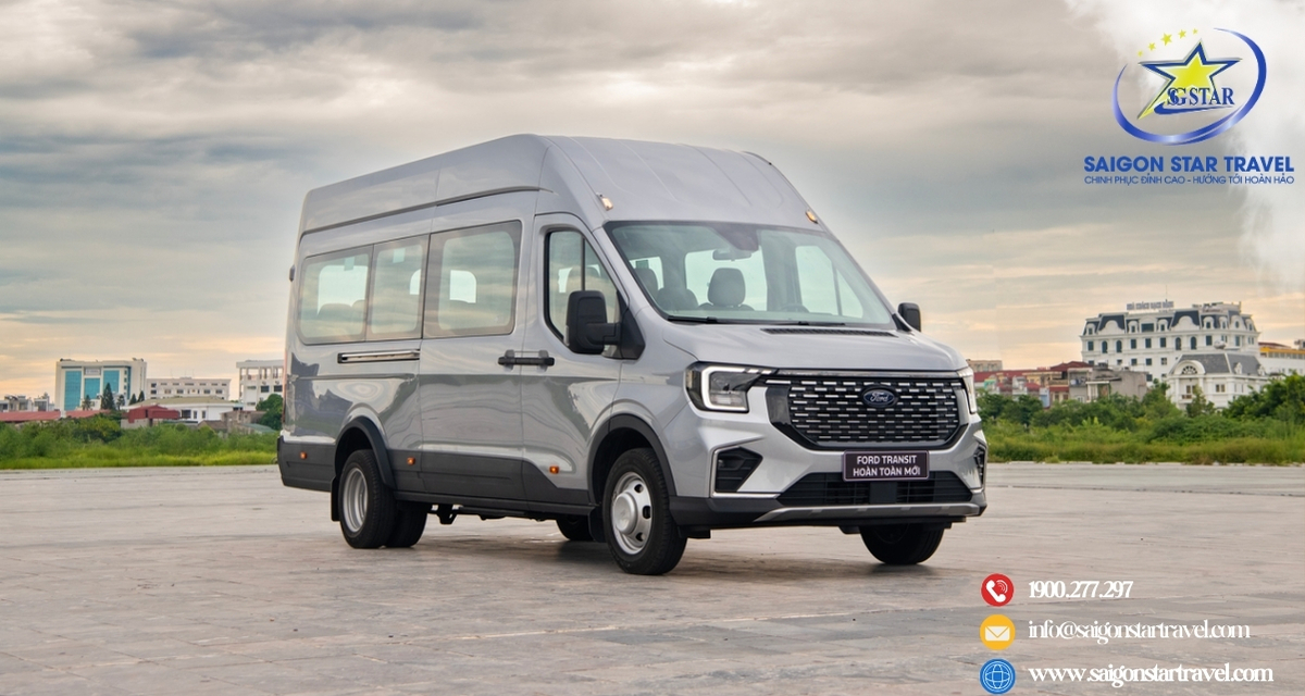 Xe 16 chỗ Ford Transit sang trọng tại Saigon Star Travel