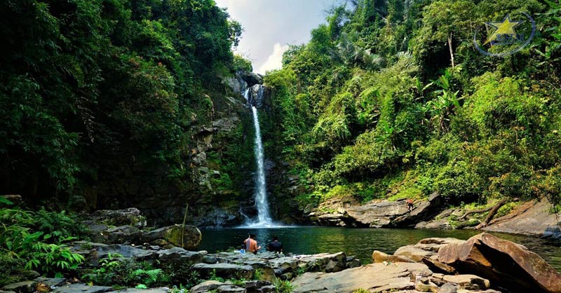 30+ địa điểm du lịch Đà Nẵng không thể bỏ qua | Saigon Star Travel Nghỉ ngơi và tắm suối mát ở Giếng Trời Đà Nẵng