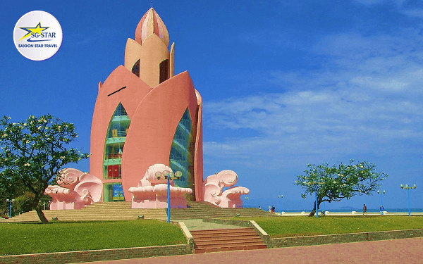 Quảng Trường Nha Trang | Saigon Star Travel gioi-thieu-ve-quang-truong-nha-trang-2