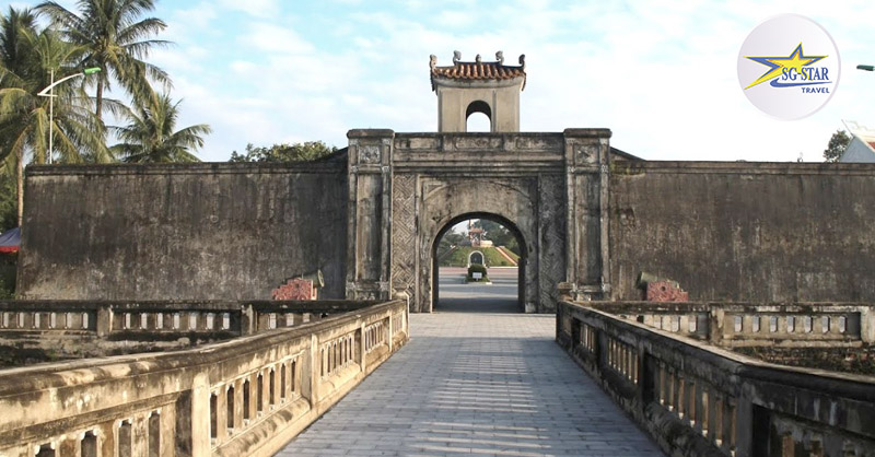 Thành Cổ Quảng Trị là công trình thành luỹ quân sự và là lỵ sở của triều đình nhà Nguyễn trên địa hạt Quảng Trị. thành cổ quảng trị