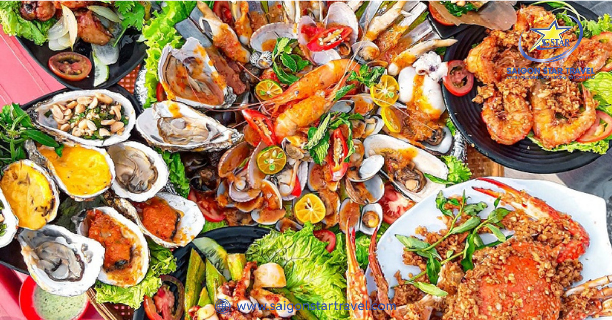 Hải sản được chế biến thành nhiều món ăn bắt mắt