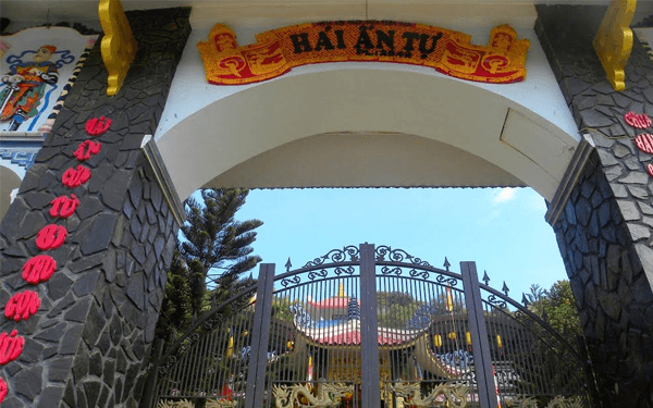 Tìm hiểu những ngôi chùa nổi tiếng ở Nha Trang | Saigon Star Travel tim-hieu-nhung-ngoi-chua-noi-tieng-o-nha-trang-1