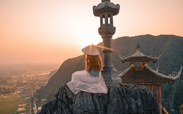 Hang Múa Ninh Bình có gì mà hút khách du lịch đến thế? | Saigon Star Travel hang-mua-ninh-binh-561-6