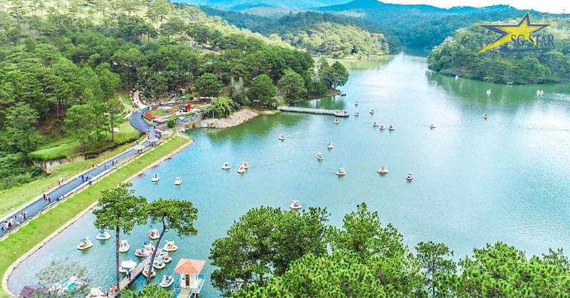 Thung Lũng Tình Yêu Đà Lạt - Nơi Lứa Đôi Đắm Say Trong Khung Cảnh Đẹp | Saigon Star Travel Vẻ đẹp của hồ Đa Thiện - Du lịch thung lũng tình yêu 2023