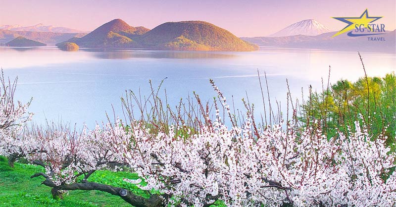 Tour Du Lịch Nhật Bản 6N6Đ - Rực Rỡ Sắc Hoa Anh Đào | Saigon Star Travel Đệ nhất hồ tại Hokkaido Tour Nhật Bản 6 ngày 6 đêm