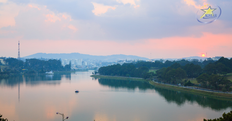 Hồ Xuân Hương Đà Lạt