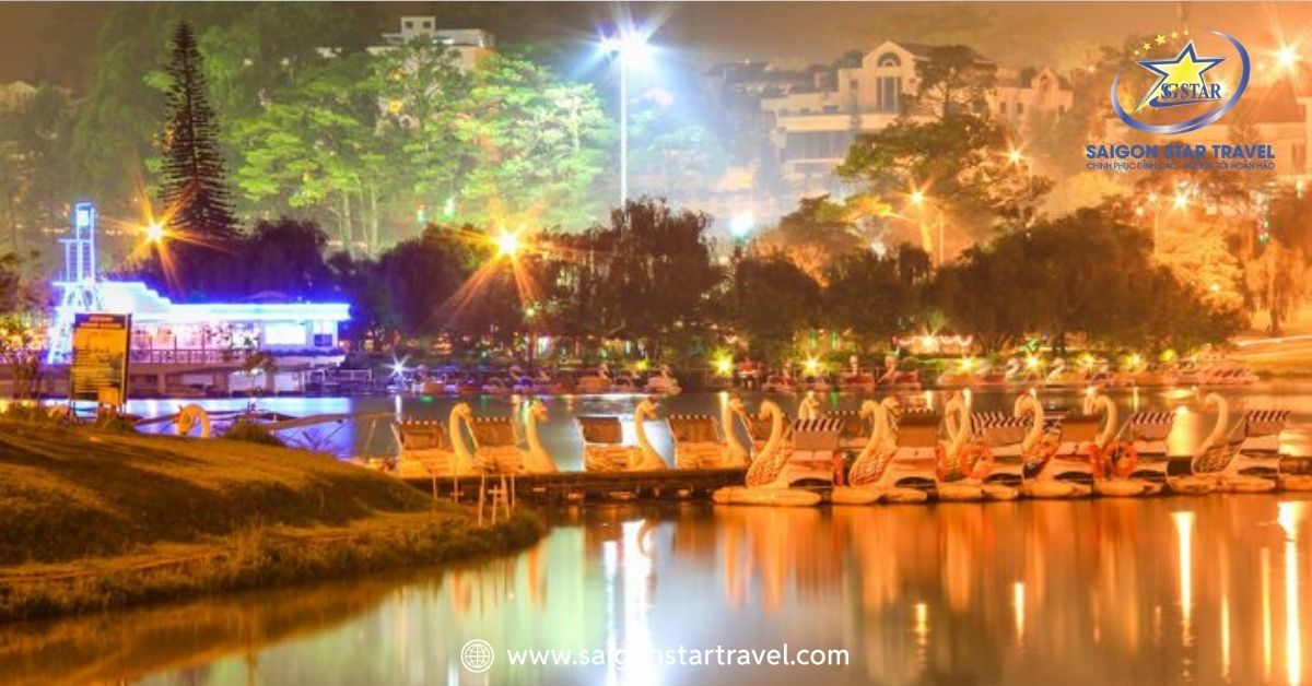 Dạo Hồ Xuân Hương buổi tối