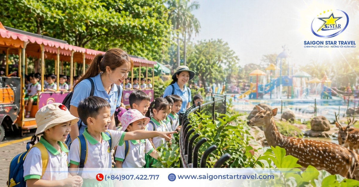 Học sinh mầm non tham quan vườn thú tại Đầm Sen Khô