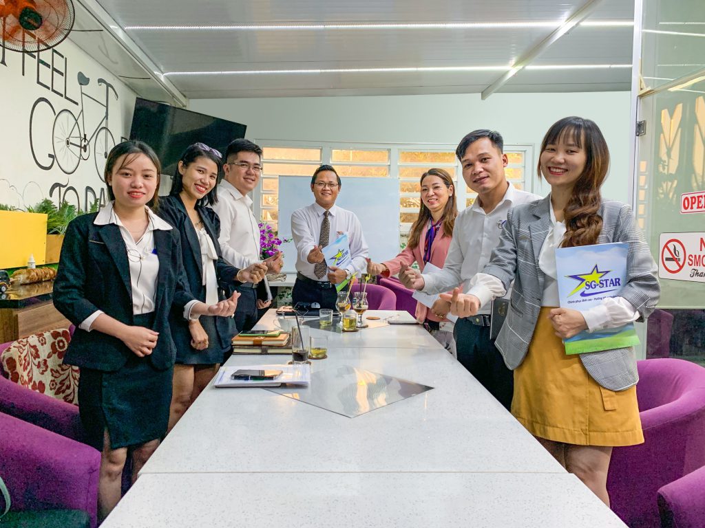 can bo quan ly saigon star travel