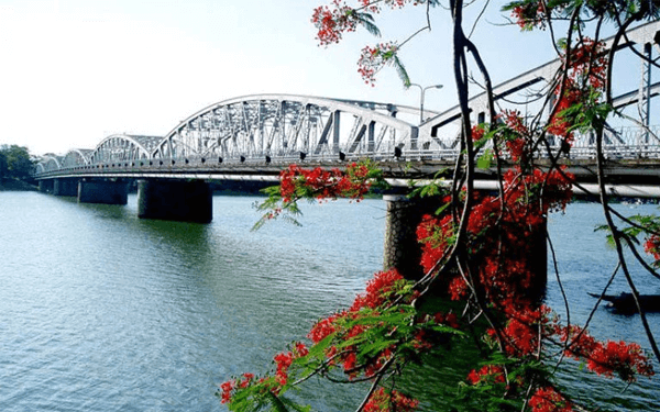 Khám Phá Du Lịch Huế - Xứ Thơ Việt Nam | Saigon Star Travel kham-pha-du-lich-hue-xu-tho-viet-nam-8