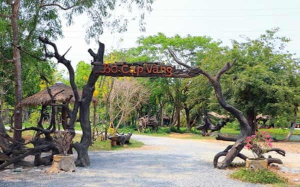 Hướng dẫn bạn cách đi đến khu du lịch Bò Cạp Vàng | Saigon Star Travel huong-dan-ban-cach-di-den-khu-du-lich-bo-cap-vang-1