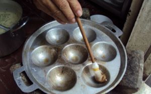 Hướng dẫn cách làm bánh khọt miền Tây ngon đúng điệu | Saigon Star Travel huong dan cach lam banh khot mien tay ngon dung dieu 5