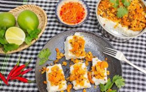 huong dan cach lam banh man mien tay thom ngon hap dan 8