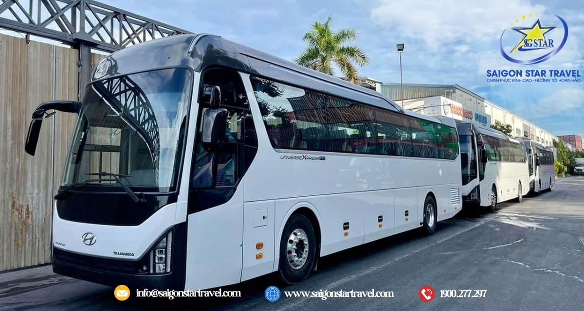 Xe khách Hyundai Universe - Nên thuê xe Samco hay Hyundai