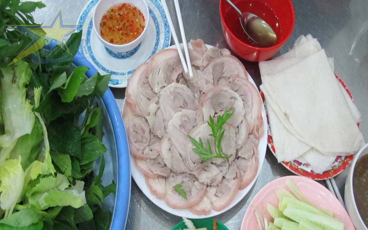Bánh tráng thịt heo - món ăn làm say lòng du khách từ lần đầu tiên