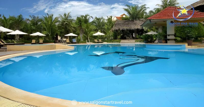 Hồ bơi tại Ocean Star