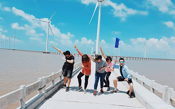 Khám phá cánh đồng điện gió Bạc Liêu | Saigon Star Travel kham-pha-canh-dong-dien-gio-bac-lieu-8
