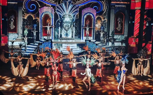 Khám phá cuộc sống sôi động Pattaya về đêm | Saigon Star Travel Alcazar Show hoành tráng