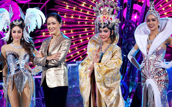 Khám phá cuộc sống sôi động Pattaya về đêm | Saigon Star Travel Show Tiffany