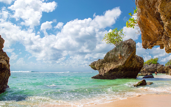 Khám phá những bãi biển Bali xiêu lòng khách du lịch | Saigon Star Travel kham-pha-nhung-bai-bien-bali-xieu-long-khach-du-lich-3