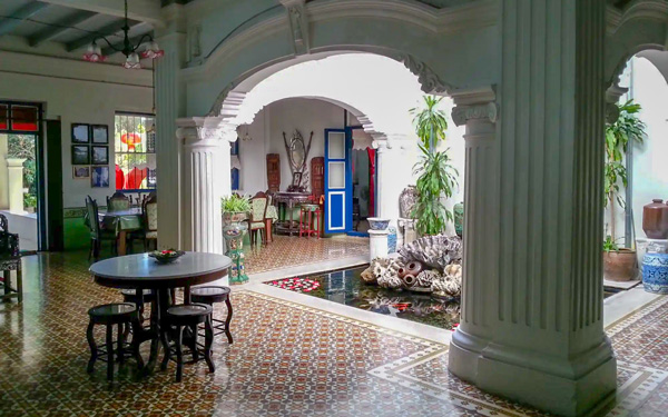 Khám phá Phuket Old Town - thành cổ trăm tuổi của Thái Lan | Saigon Star Travel Căn biệt thự Baan Chinpracha