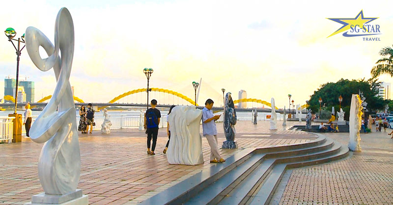 Khám phá vẻ đẹp sông Hàn Đà Nẵng | Saigon Star Travel Mê mẩn trước vẻ đẹp công viên tượng đá bên bờ sông Hàn