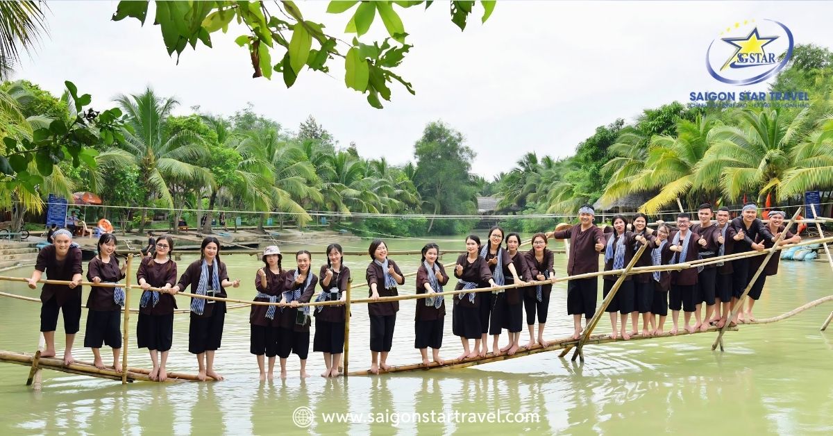Thuê đồ bà ba khu du lịch Lan Vương