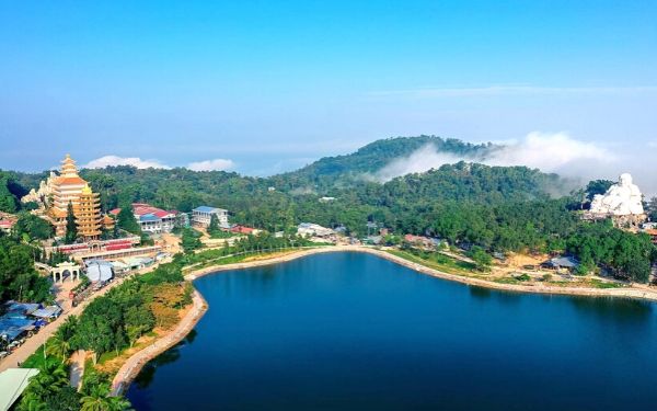 Núi Cấm An Giang - vẻ đẹp linh thiêng của vùng đất tâm linh | Saigon Star Travel khu du lich nui cam kham pha dia linh an giang 2