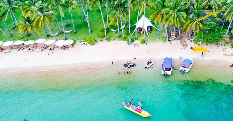 Địa Điểm Du Lịch Phú Quốc Hấp Dẫn Nhất Bạn Không Nên Bỏ Qua | Saigon Star Travel Ngắm nhìn đảo Hòn Thơm từ trên cáp treo