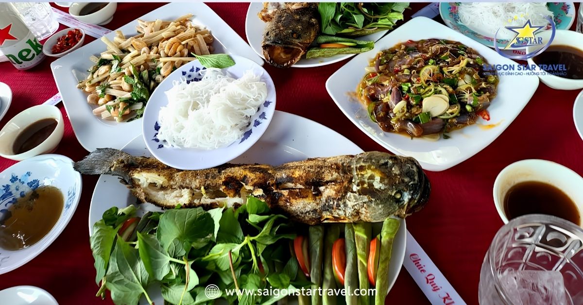 Cá lóc nướng trui cuốn đọt sen Gáo Giồng