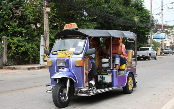 Kinh nghiệm di chuyển bằng xe tuk tuk Thái Lan từ A đến Z | Saigon Star Travel kinh-nghiem-di-chuyen-bang-xe-tuk-tuk-thai-lan-tu-a-den-z-3
