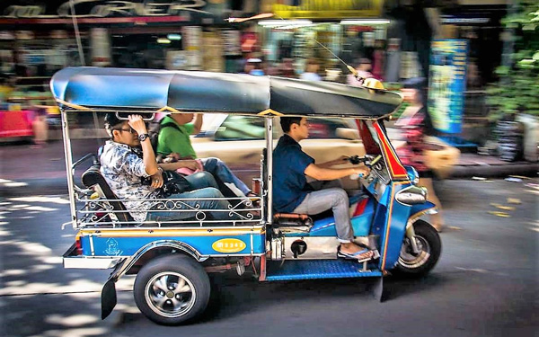 Kinh nghiệm di chuyển bằng xe tuk tuk Thái Lan từ A đến Z | Saigon Star Travel kinh-nghiem-di-chuyen-bang-xe-tuk-tuk-thai-lan-tu-a-den-z-4