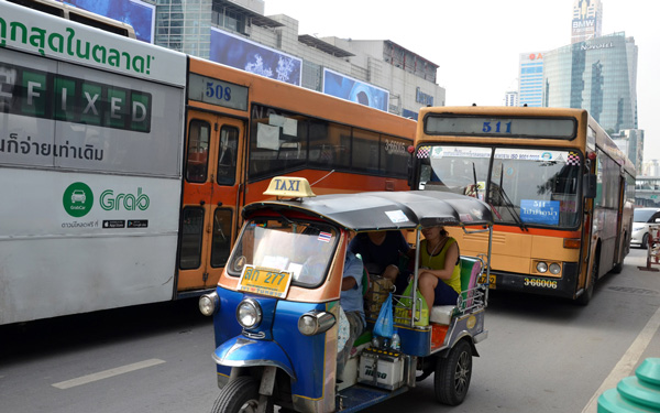 Kinh nghiệm di chuyển bằng xe tuk tuk Thái Lan từ A đến Z | Saigon Star Travel kinh-nghiem-di-chuyen-bang-xe-tuk-tuk-thai-lan-tu-a-den-z-7